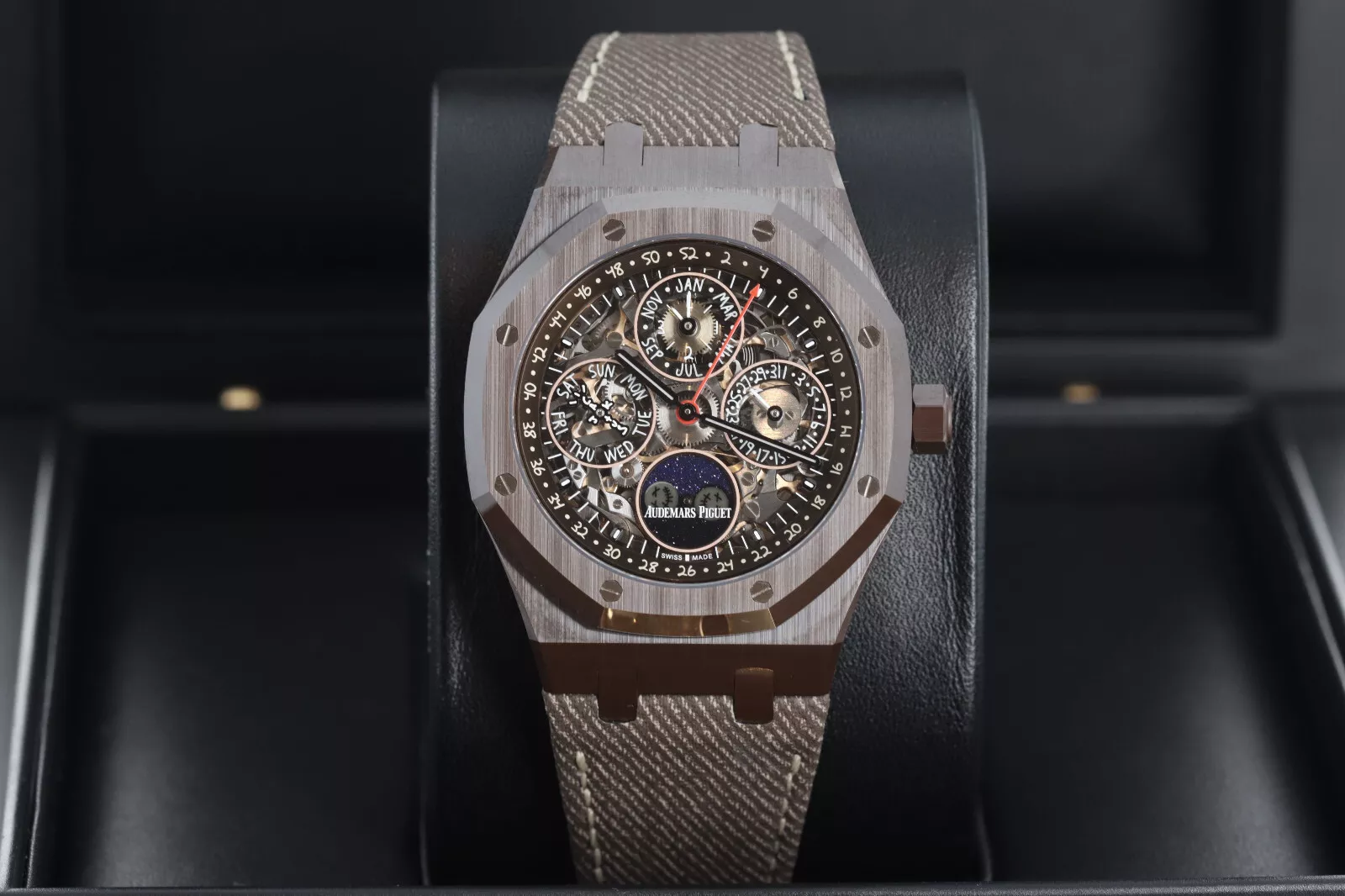 Royal Oak Perptual Calendar (Travis Scott)