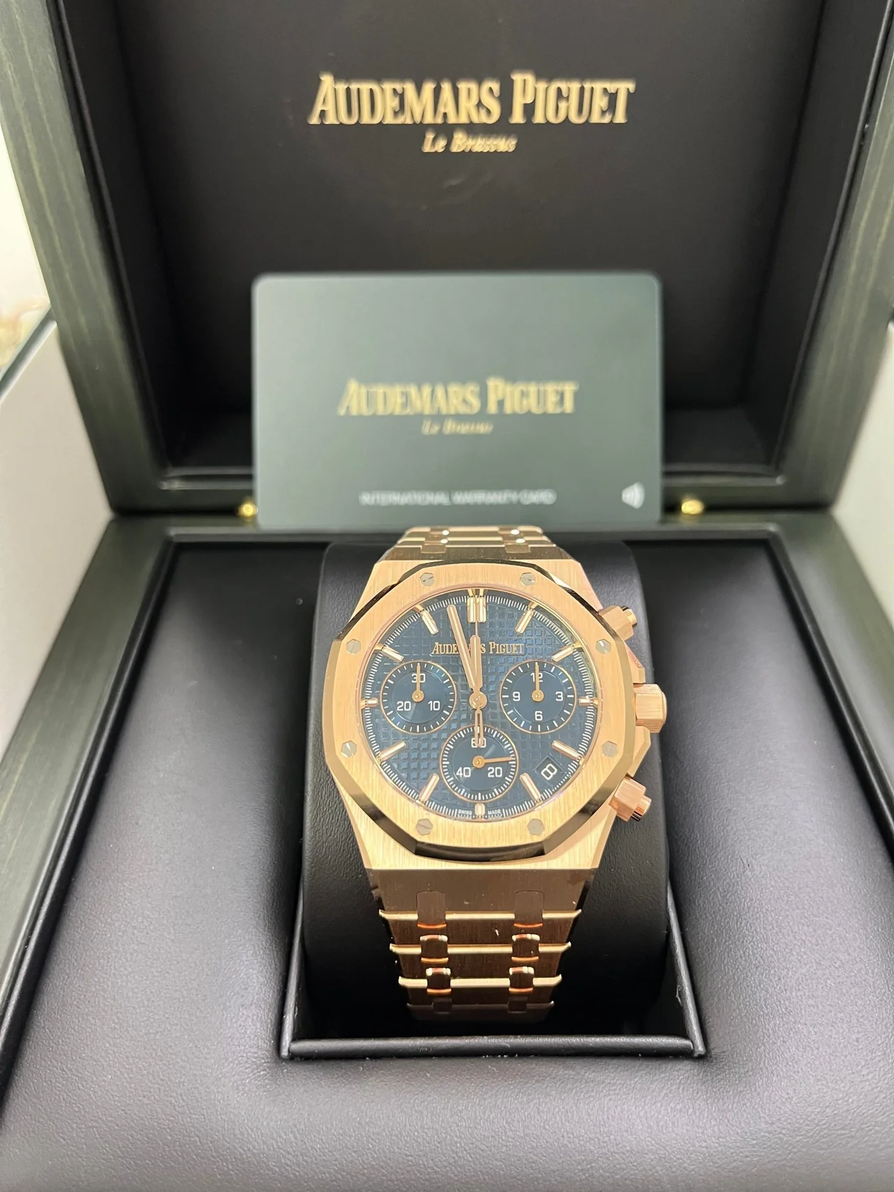 Audemars Piguet, Royal Oak Chronograph, 41mm, Blue Dial, Ref. 26240OR.OO.1320OR.05