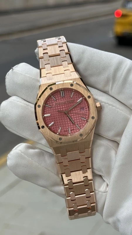 Audemars Piguet, Royal Oak 34, Pink Dial, Ref. 77450OR