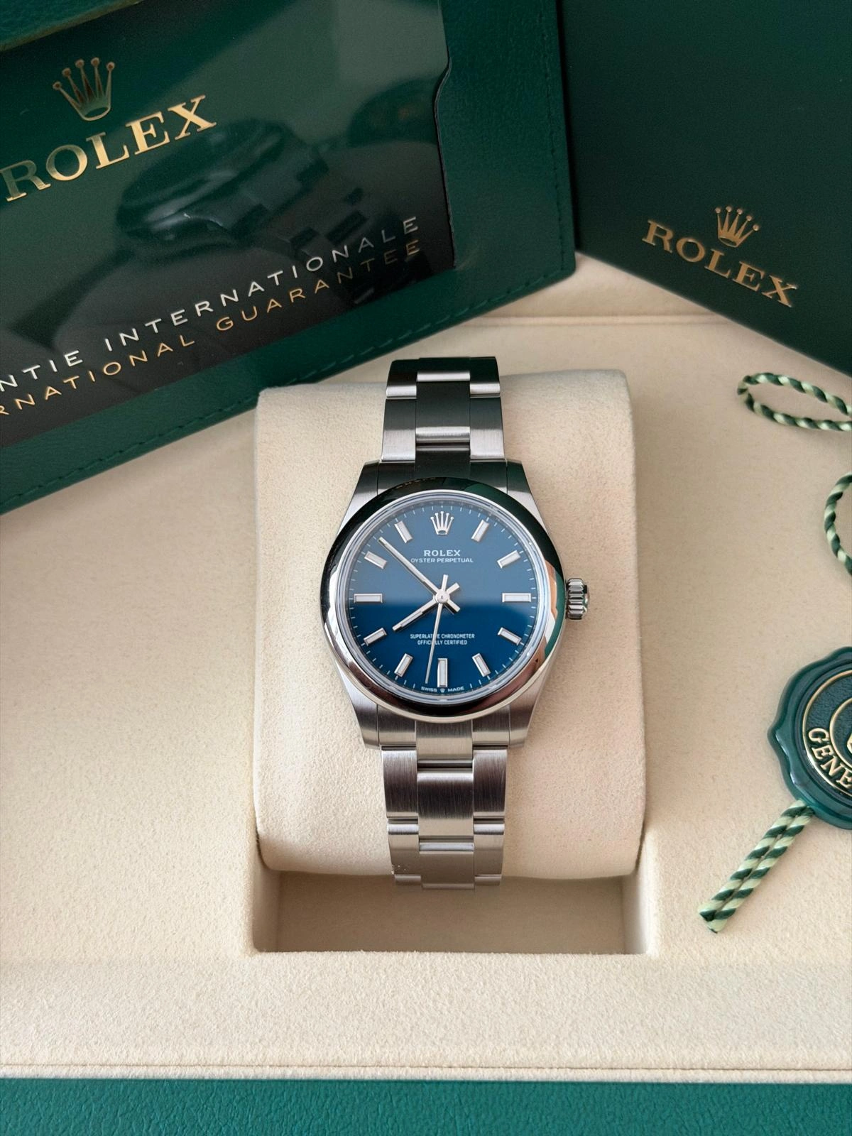 Rolex Oyster Perpetual 31 - Stainless Steel