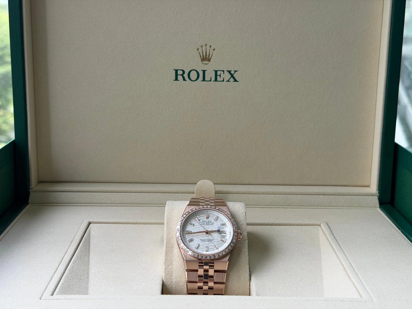 Rolex Land-Dweller 36 Everose Gold Diamond Bezel Honeycomb