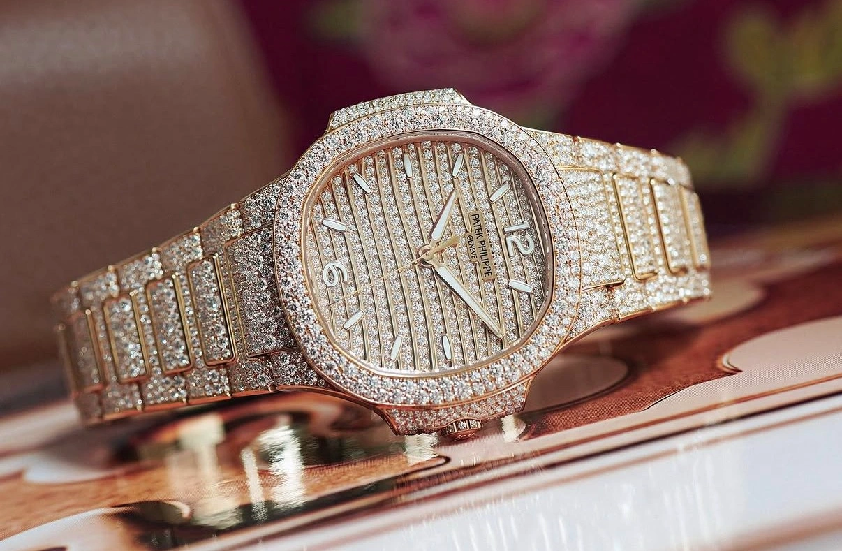 Ladies' Nautilus Rose Gold ref. 7118/1450R-001