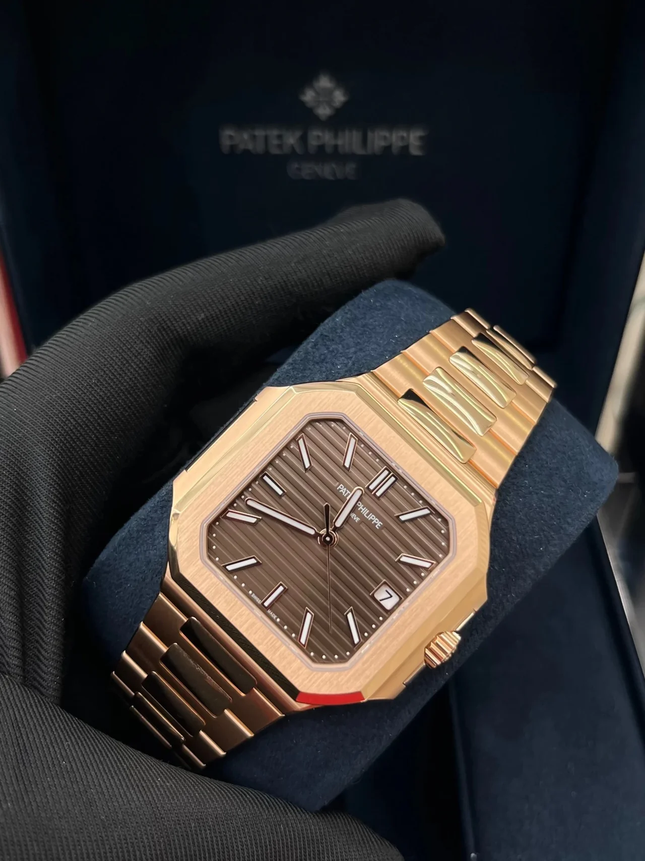 Patek Philippe Cubitus, Ref. 7128/1R-001 - Brown Sunburst Dial