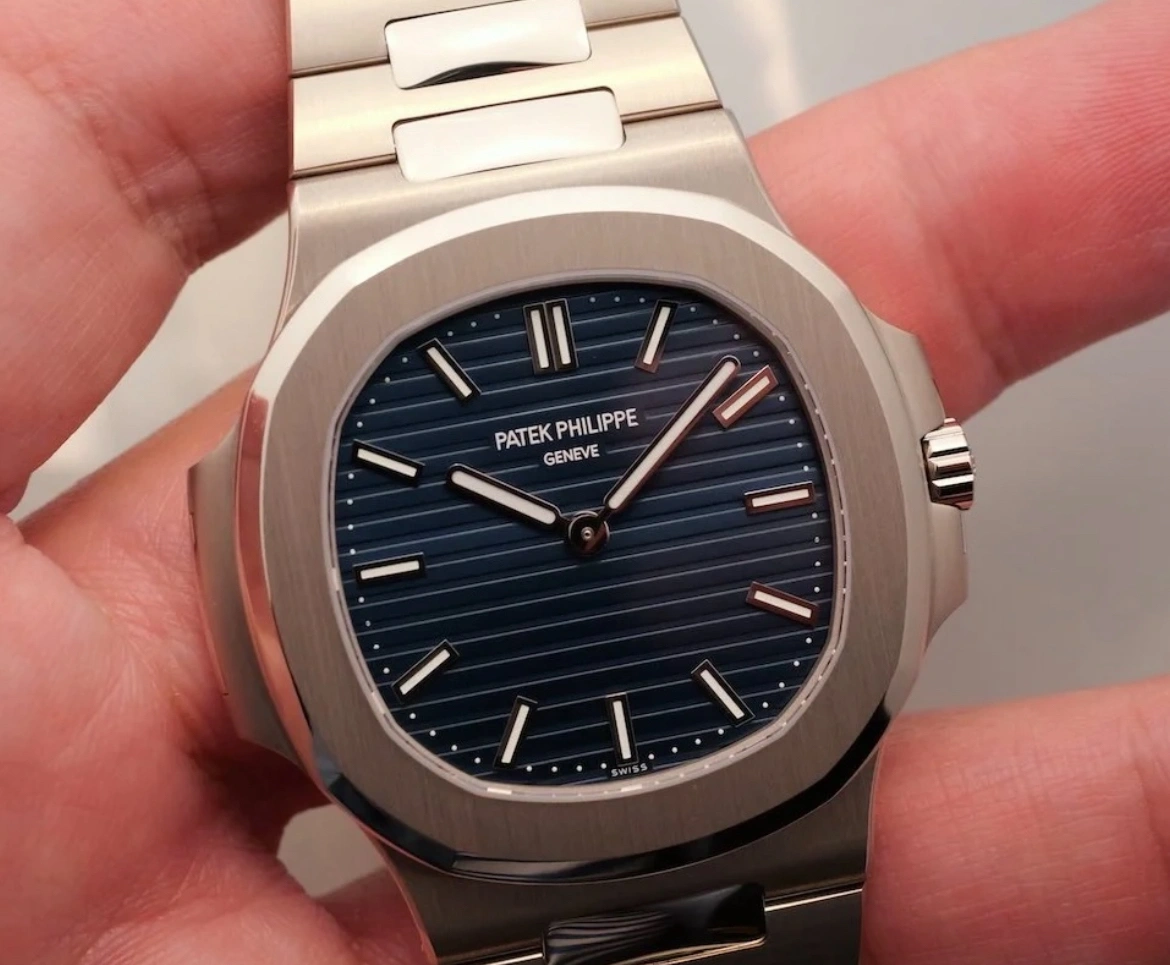 Patek Philippe Nautilus, Ref. 5810/1G-001 - 50th Anniversary Edition