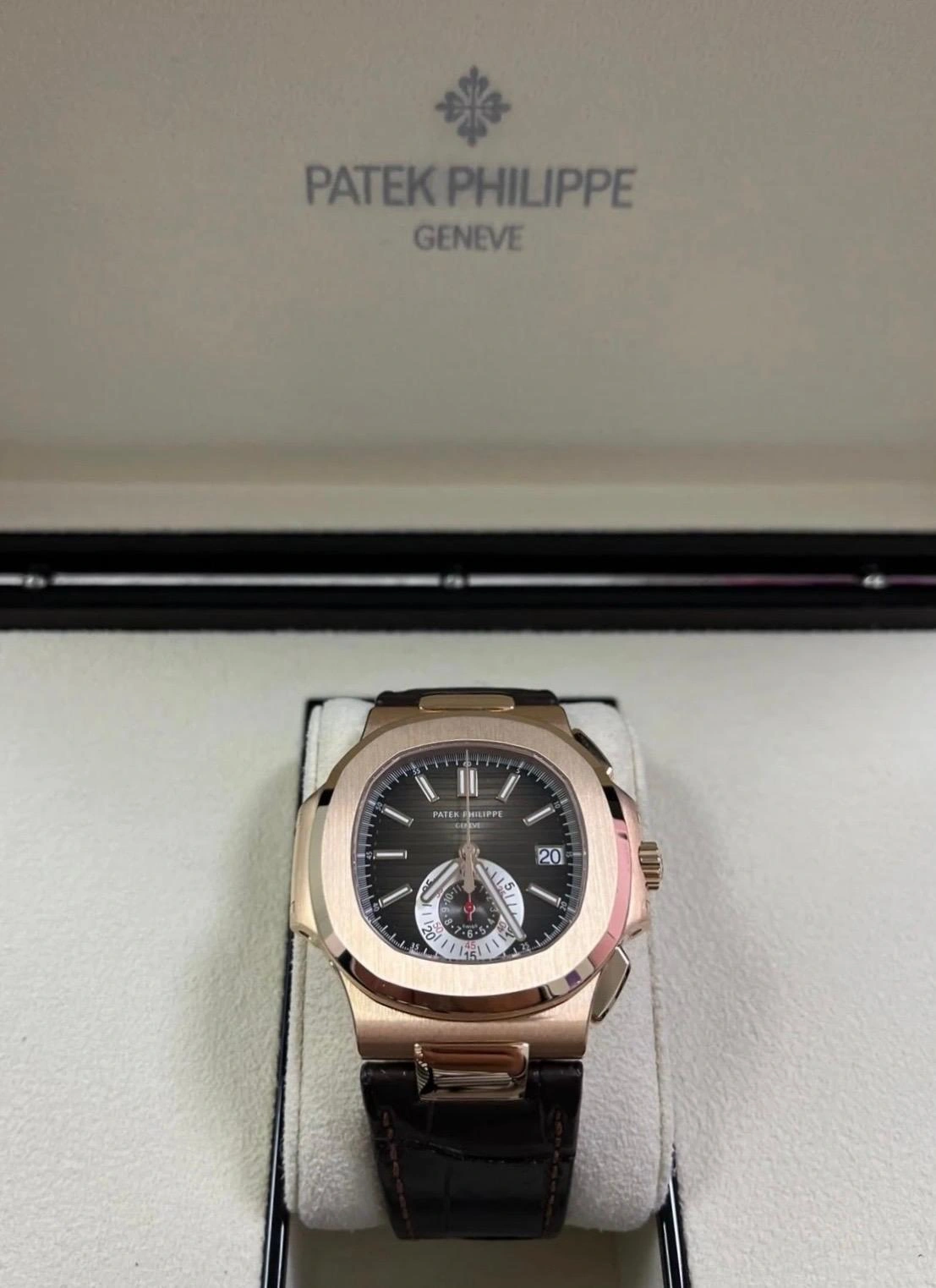 Patek Philippe Nautilus Chronograph, Ref. 5980R-001 - Brown Dial