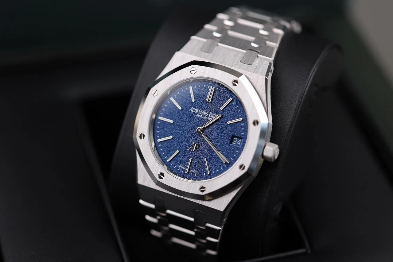AP Royal Oak Jumbo 16202BC White Gold Blue Dial