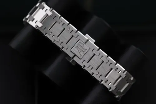 AP Royal Oak Jumbo 16202BC White Gold Blue Dial