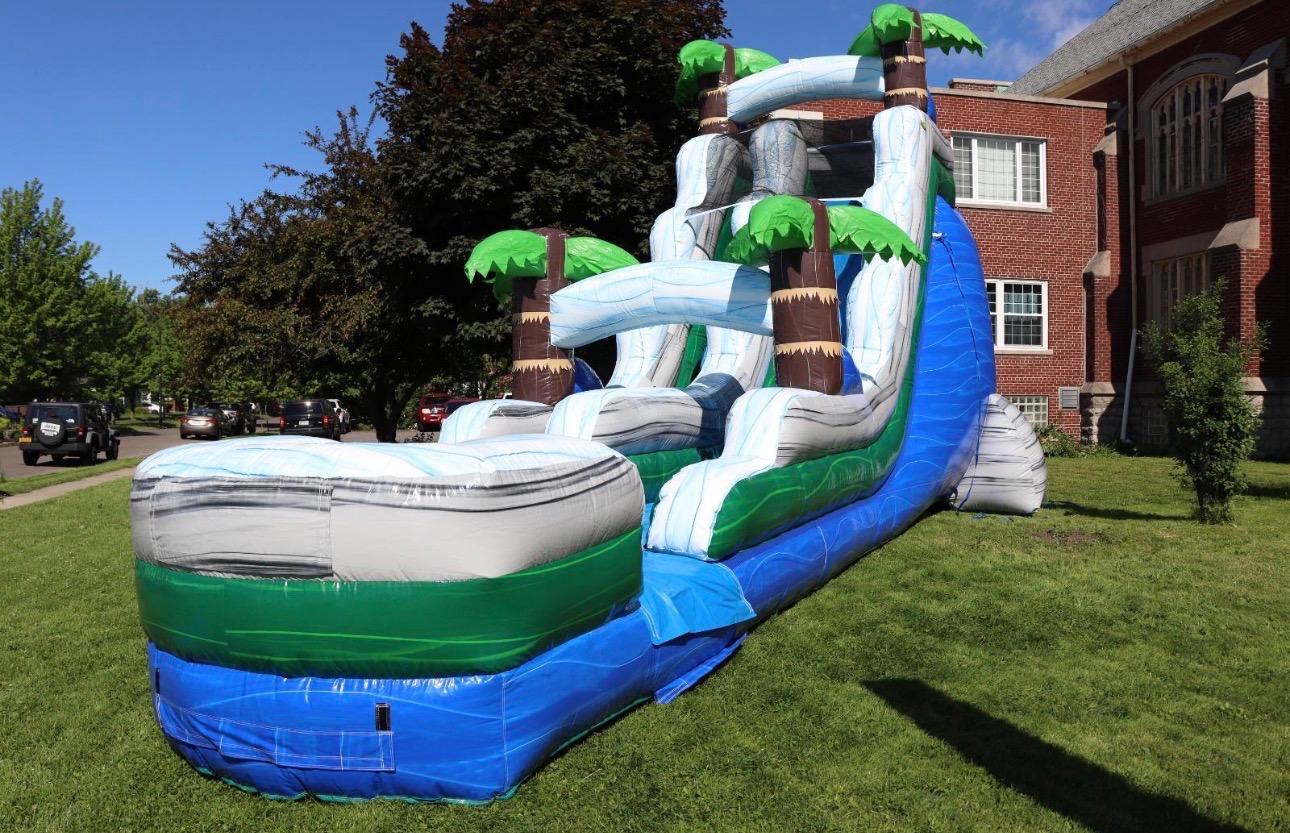 Freedom Fun San Antonio offers waterslide rentals. Perfect for a kid's birthday party or school event.