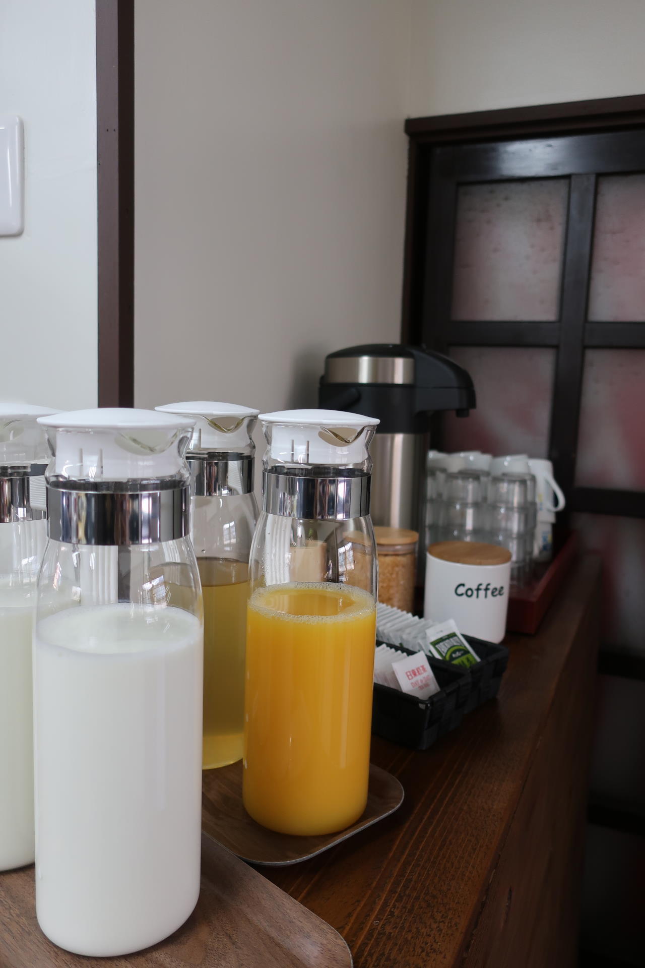 Breakfast drink options 