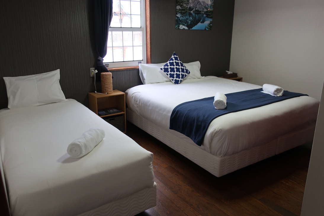 Triple room - king config
