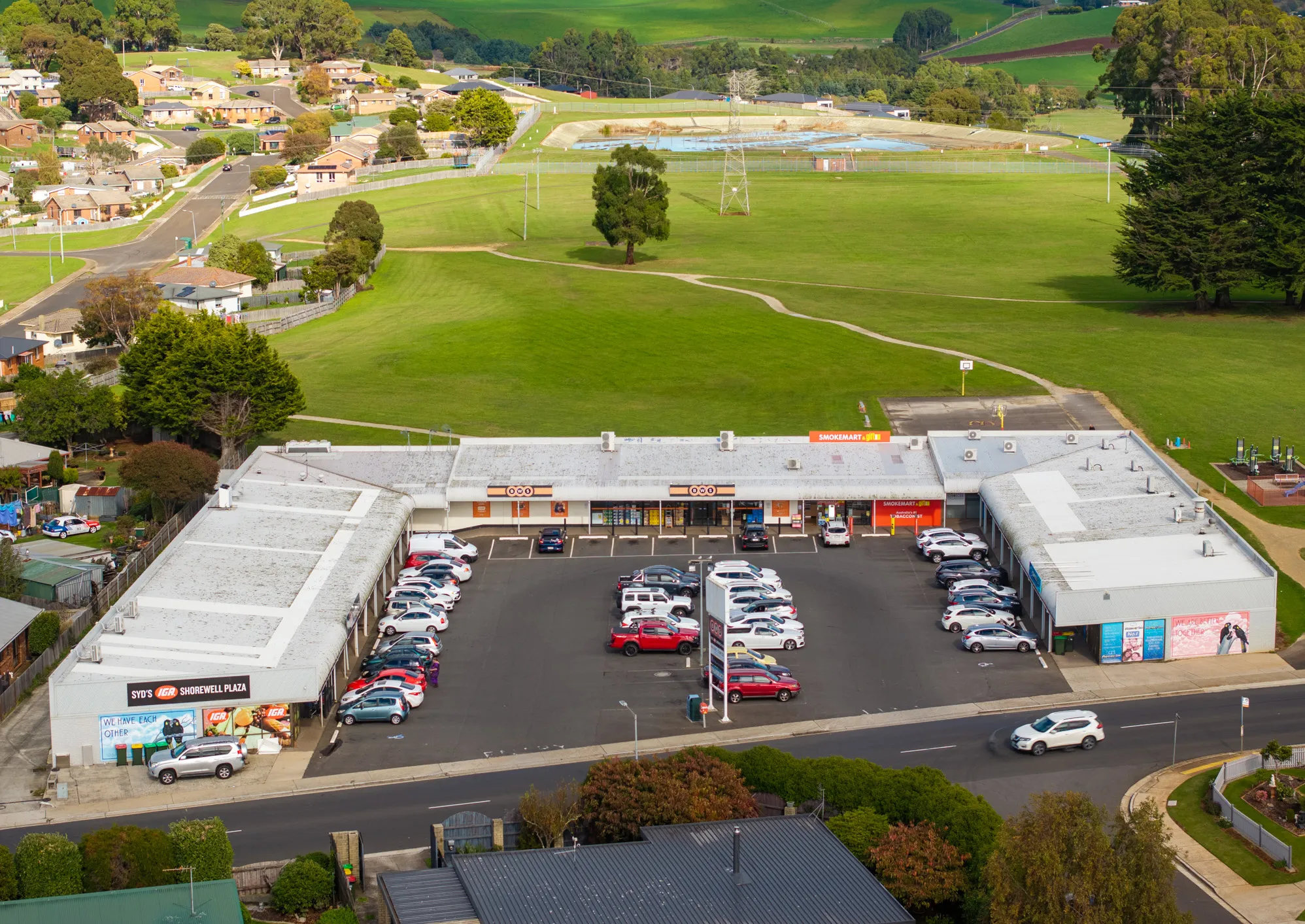 Centre aerial with supermarket tenancy