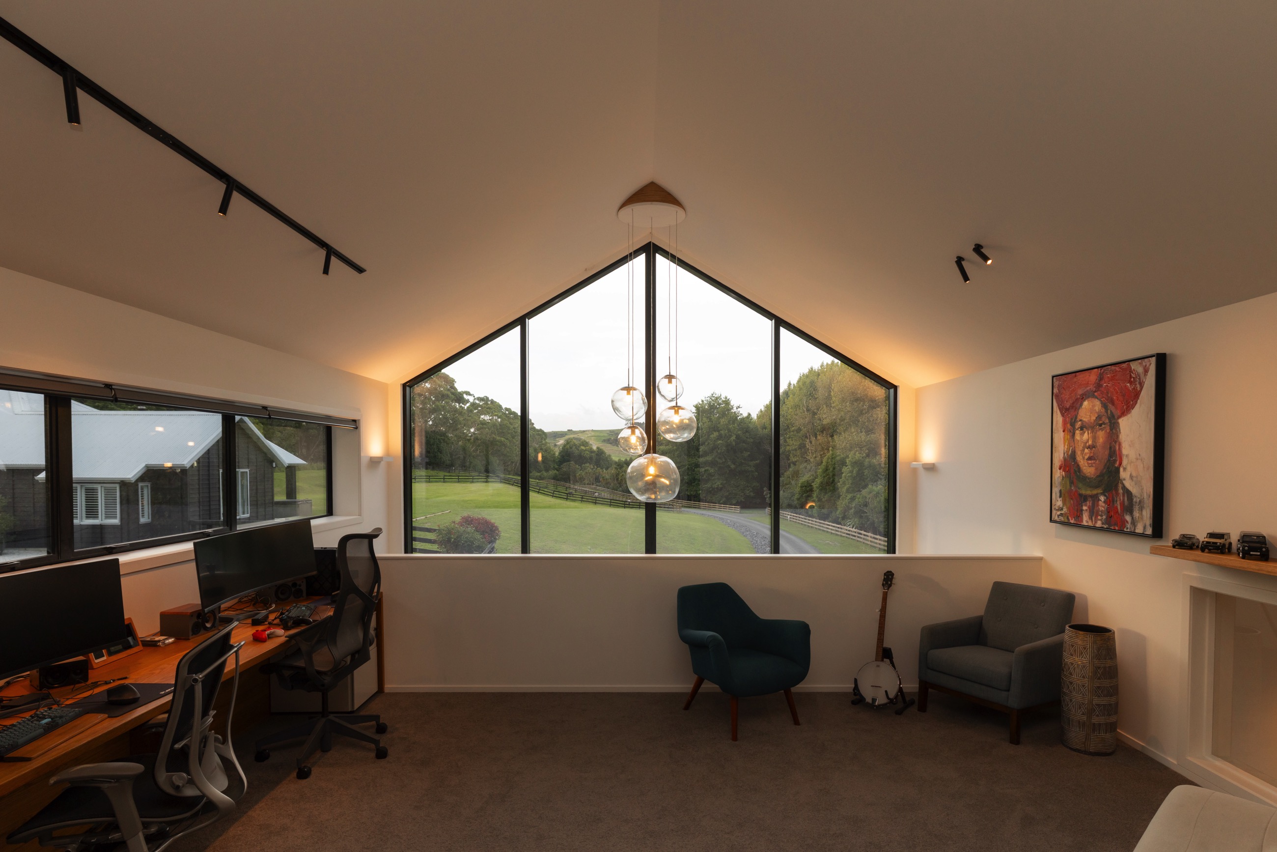 Modern architectural shed 