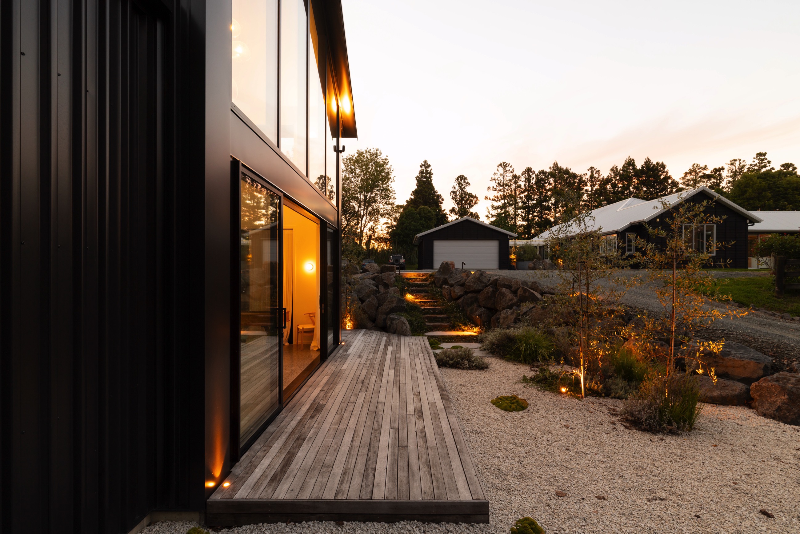 Modern architectural shed 