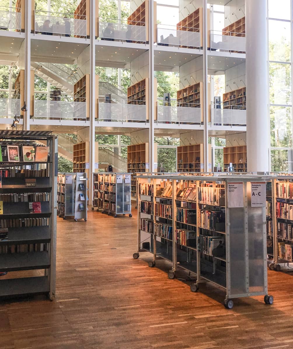 Well-Equipped Facilities - Classroom X Webflow Template 