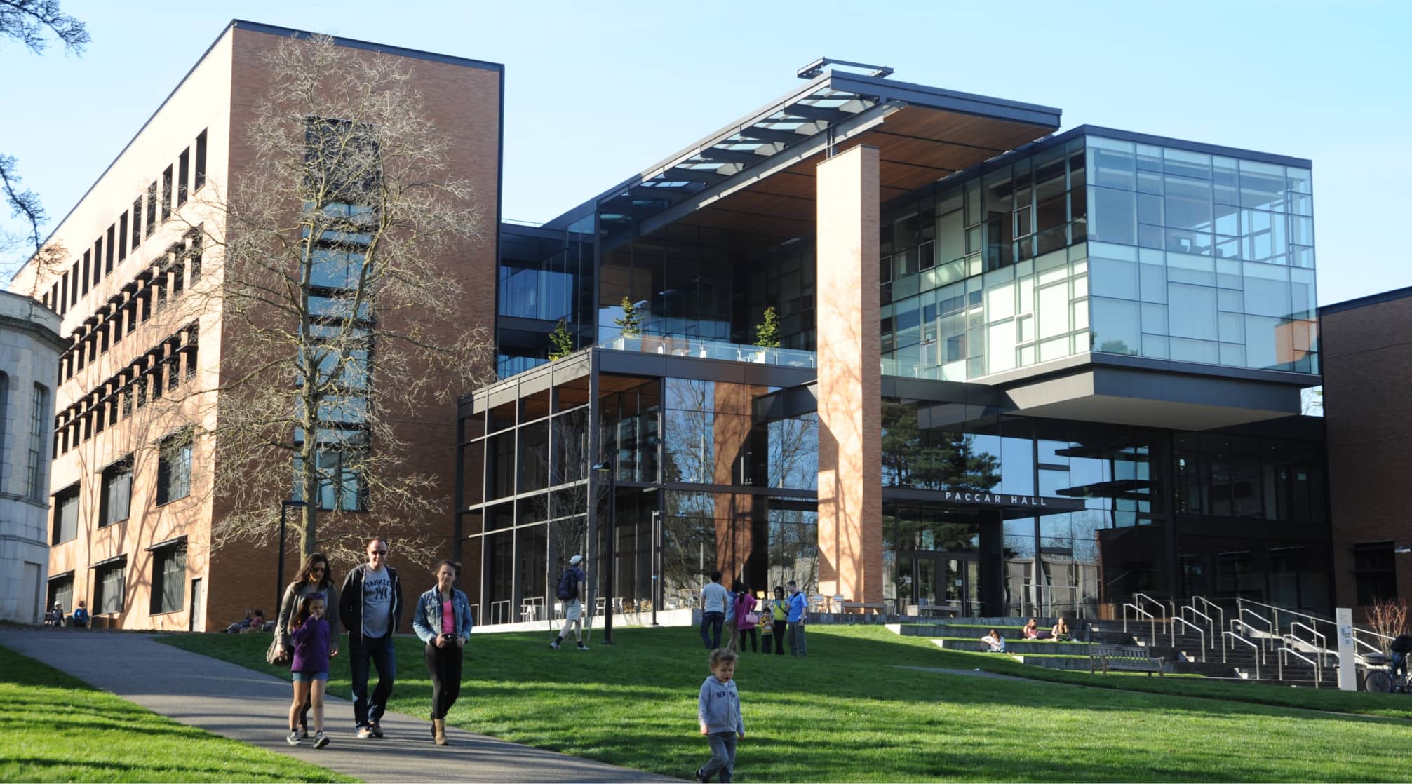 Collegue Image Main - Classroom X Webflow Template 