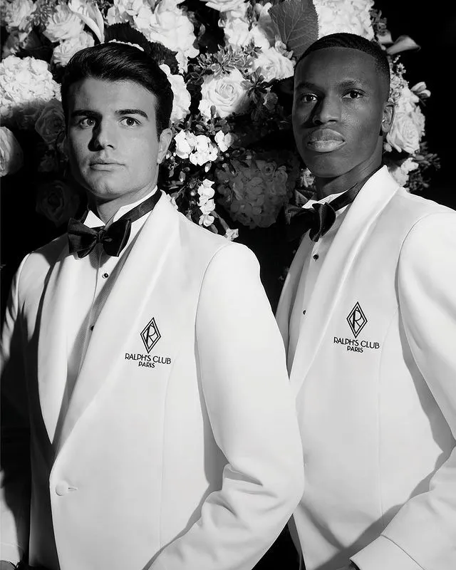 Hôtes - Diner de gala