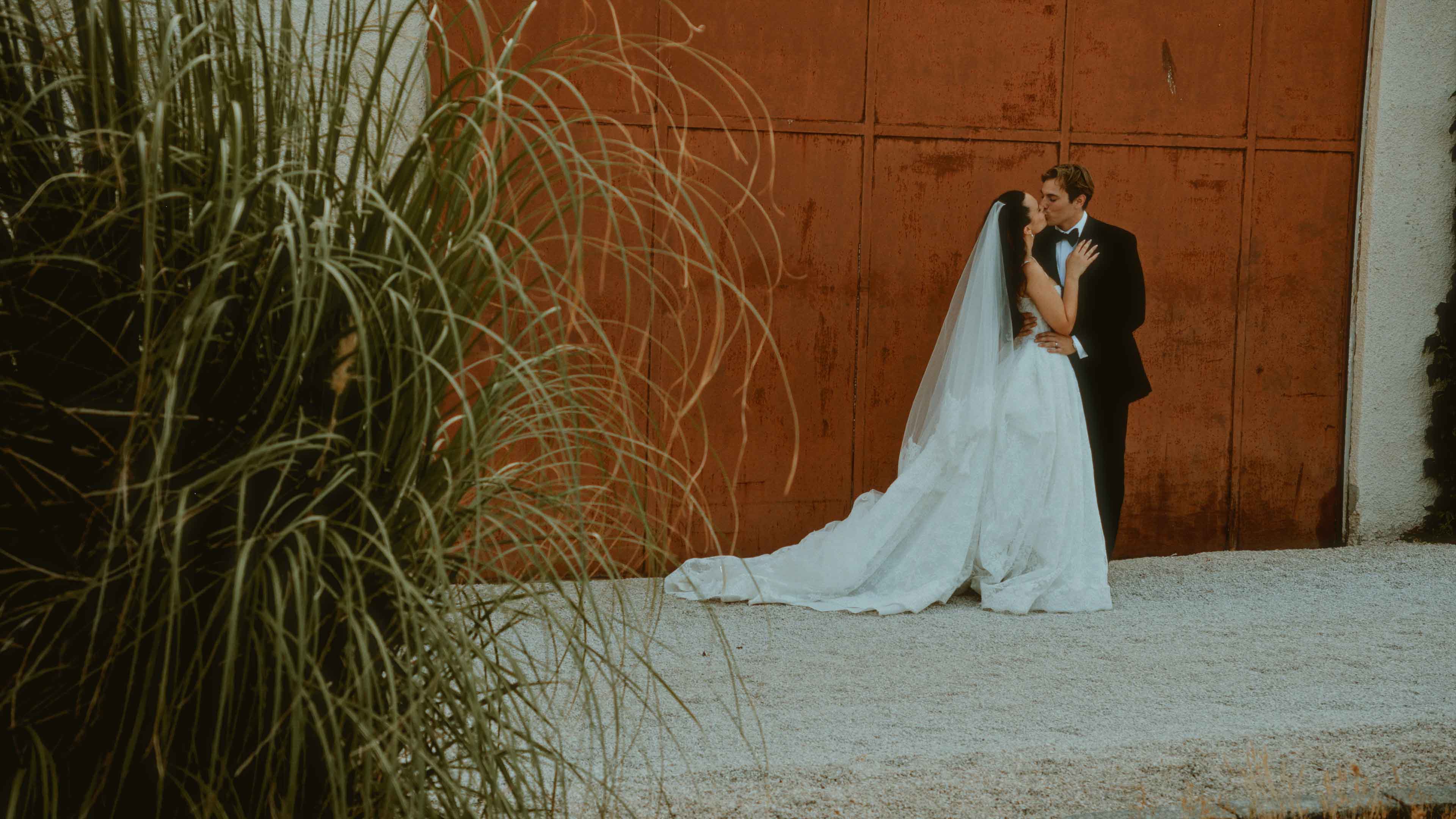 Couple portraits in Italian wedding venue