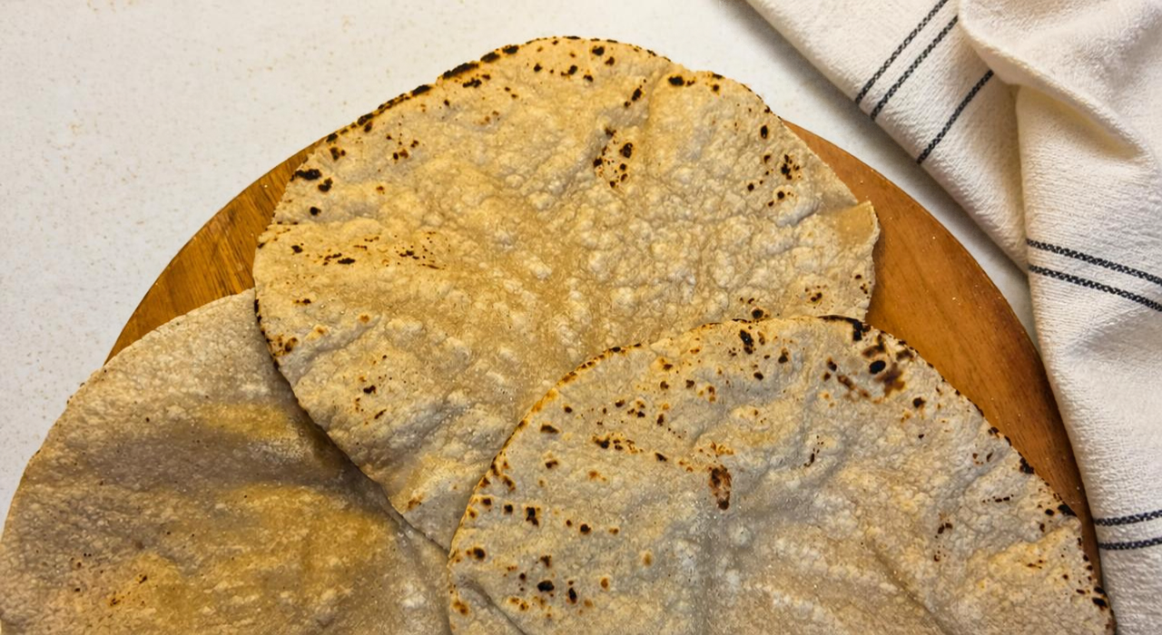 Threee roasted oat roti, emphasizing a nutritious culinary delight.