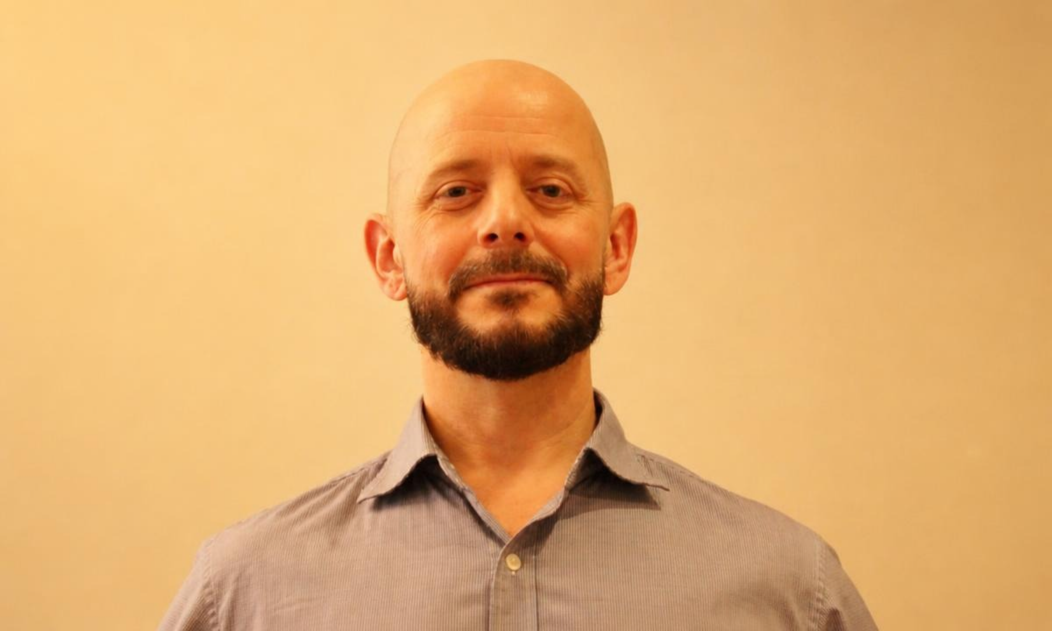 Neil's headshot