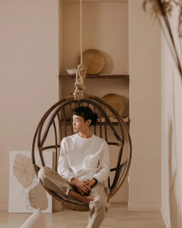 Women in chair looking in the distance