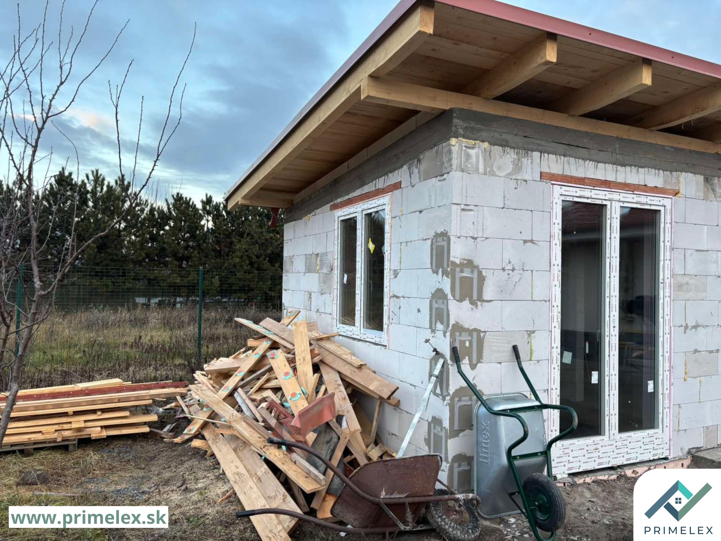 Plastové okná, balkónové dvere - Sládkovičovo