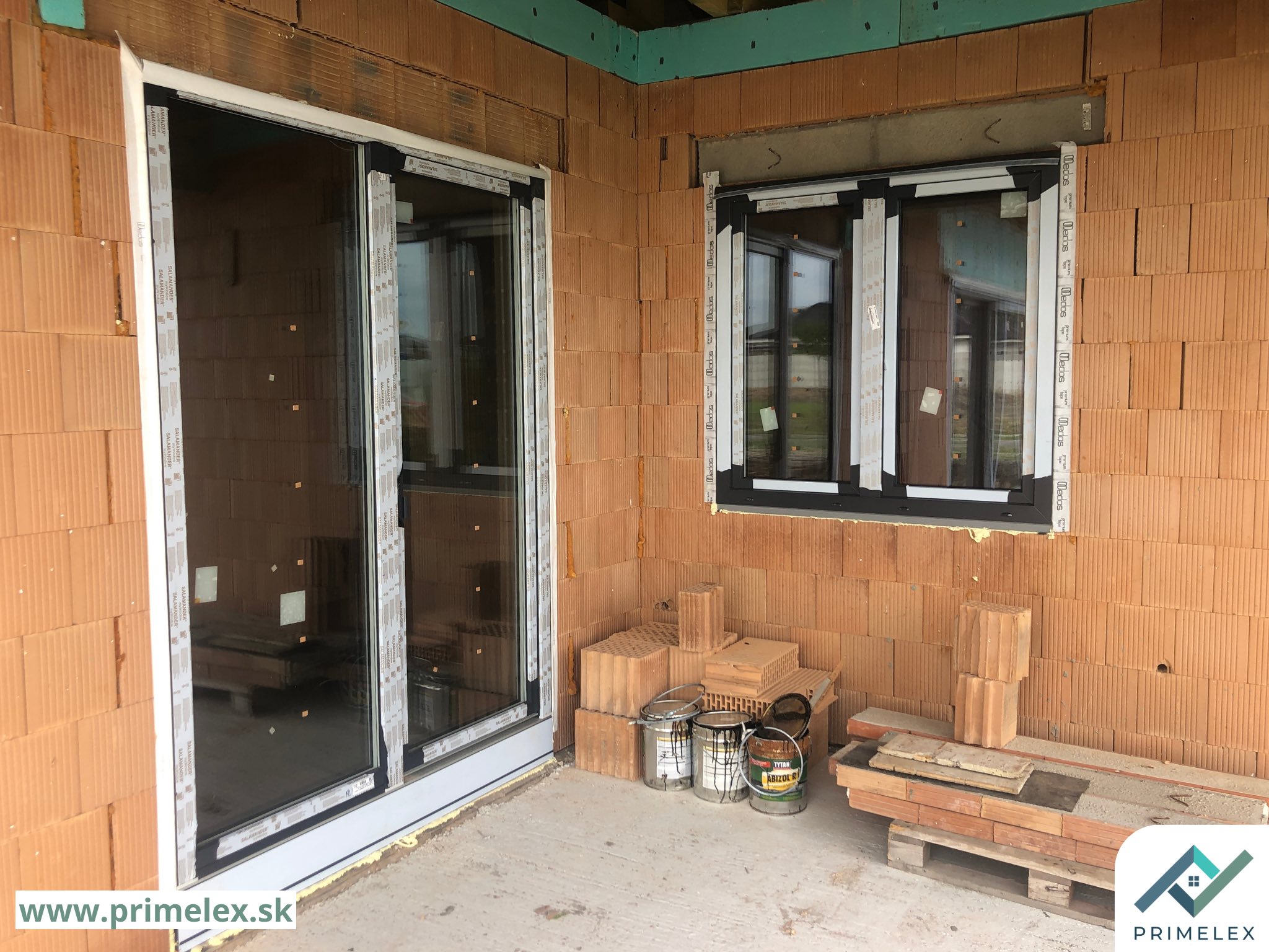 Plastové okná, vchodové dvere, posuvné systémy - Galanta