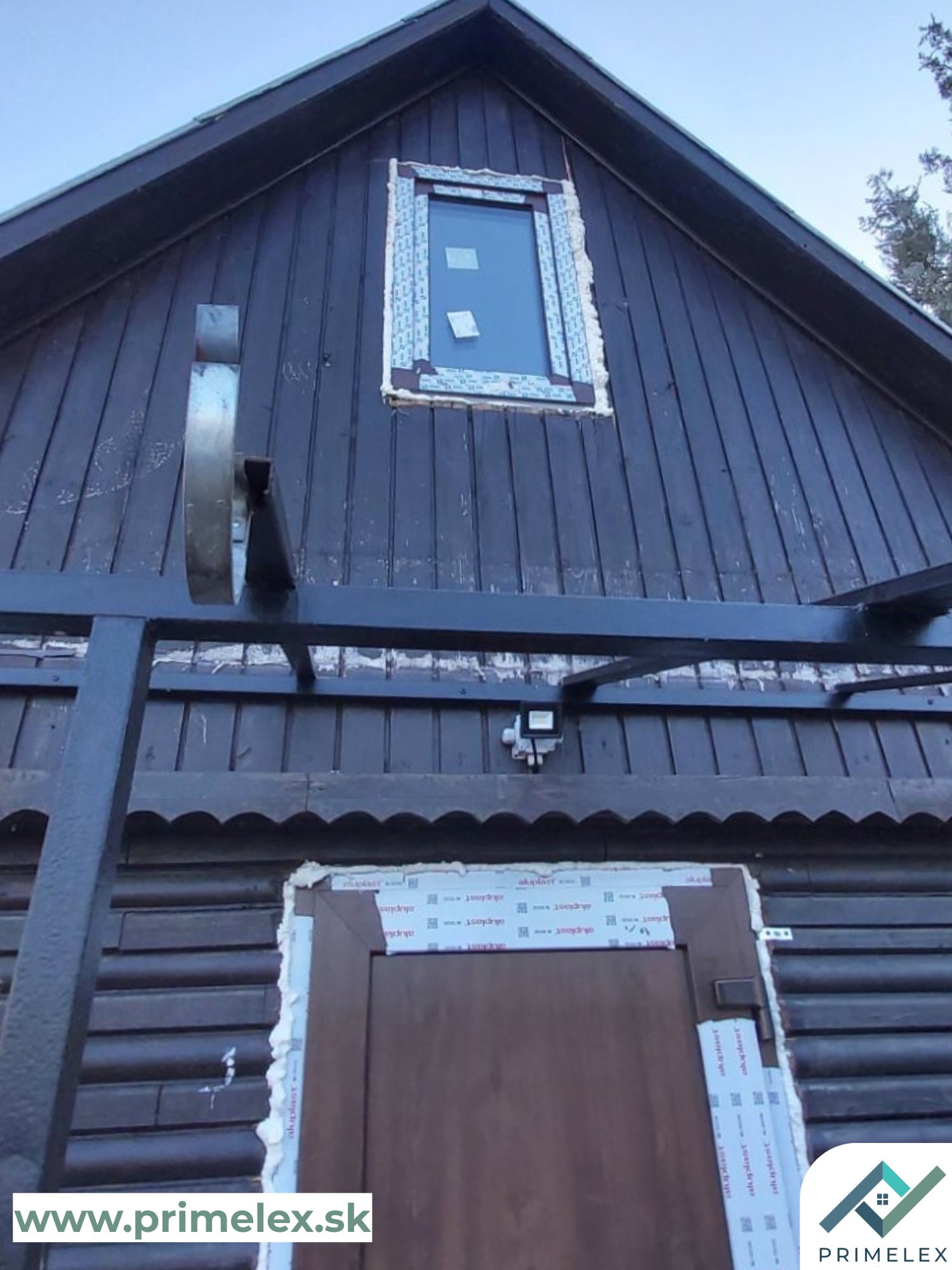 Plastové okná, vchodové dvere - Lipót