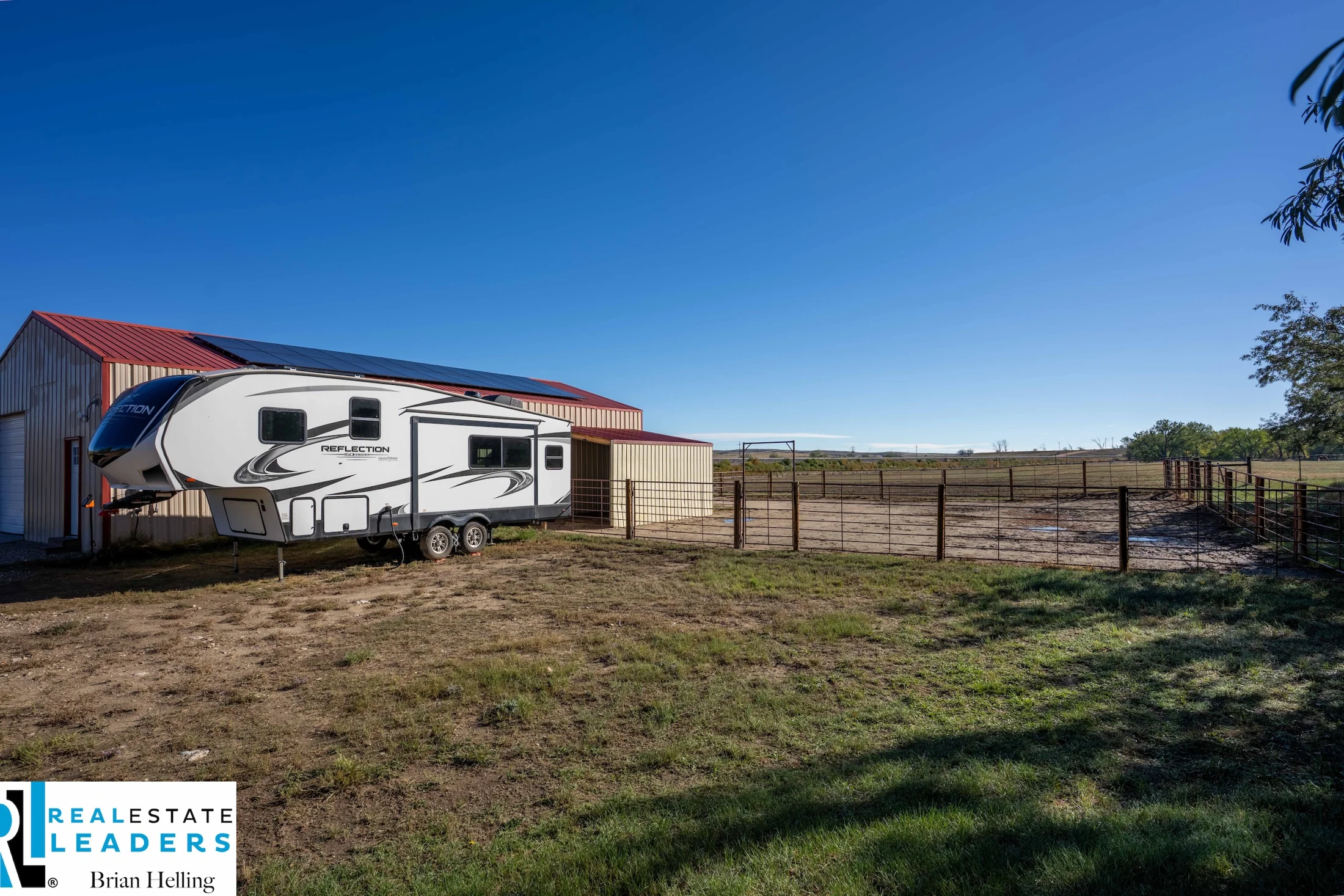 Outbuilding and space for recreational vehicles