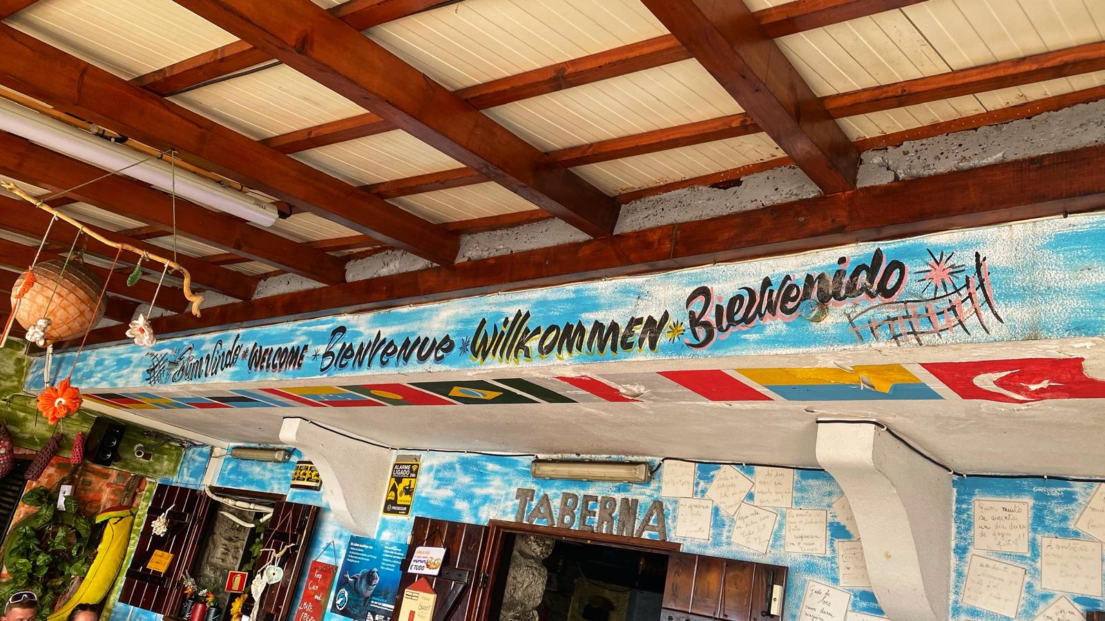 A nice welcome text at the bar in madalena do mar. 