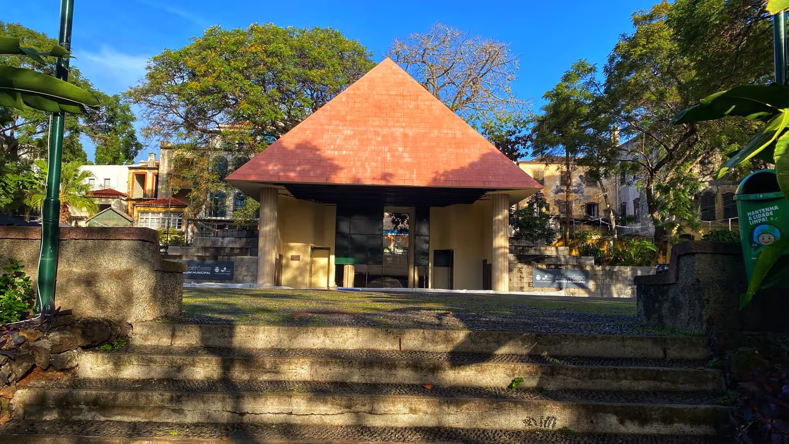 The centrel squere where many events happen at the heart of Funchal Municipal Garden