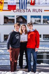 A group of people posing for a picture

AI-generated content may be incorrect.