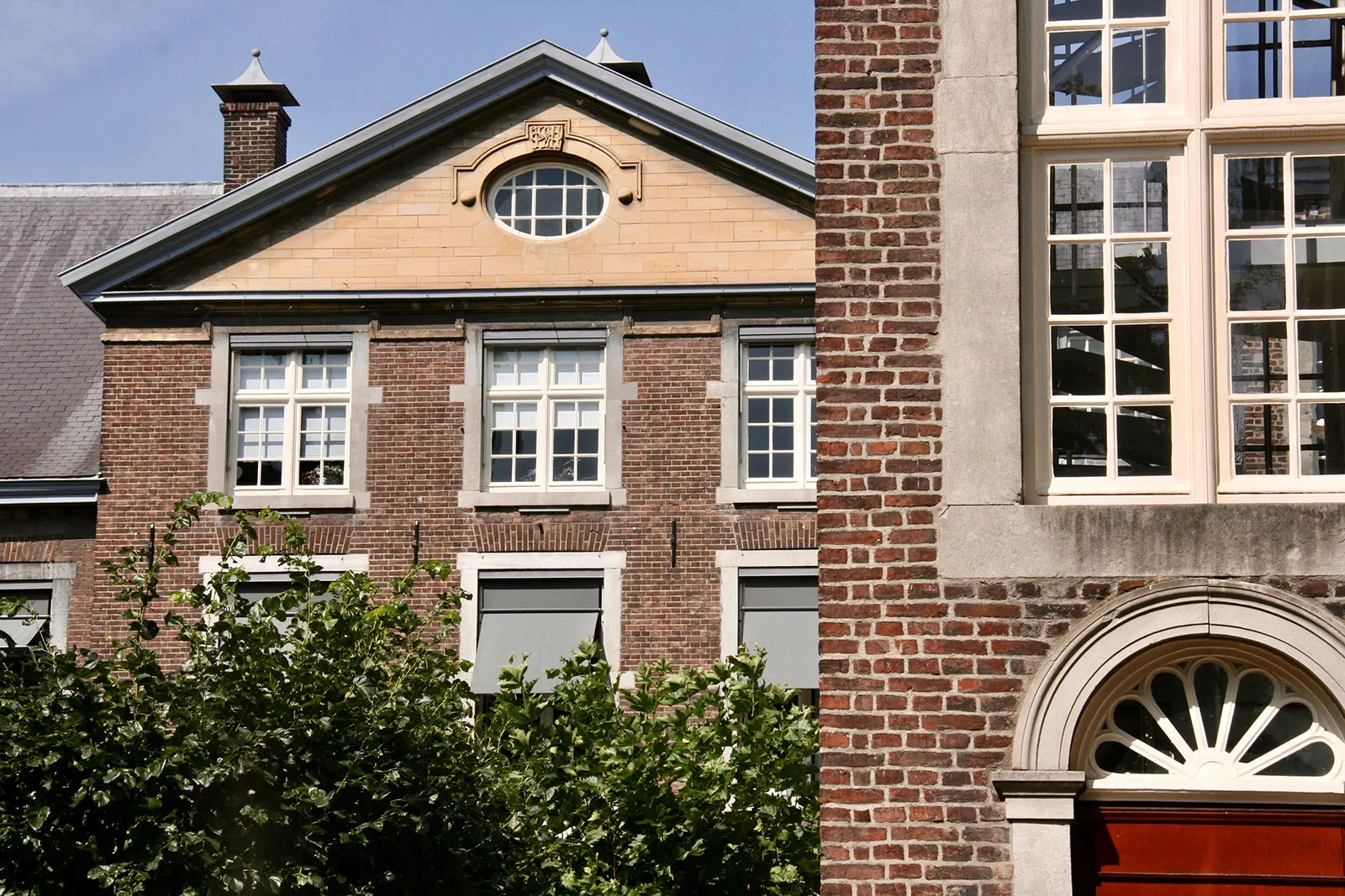 Oude gevel in centrum Roermond