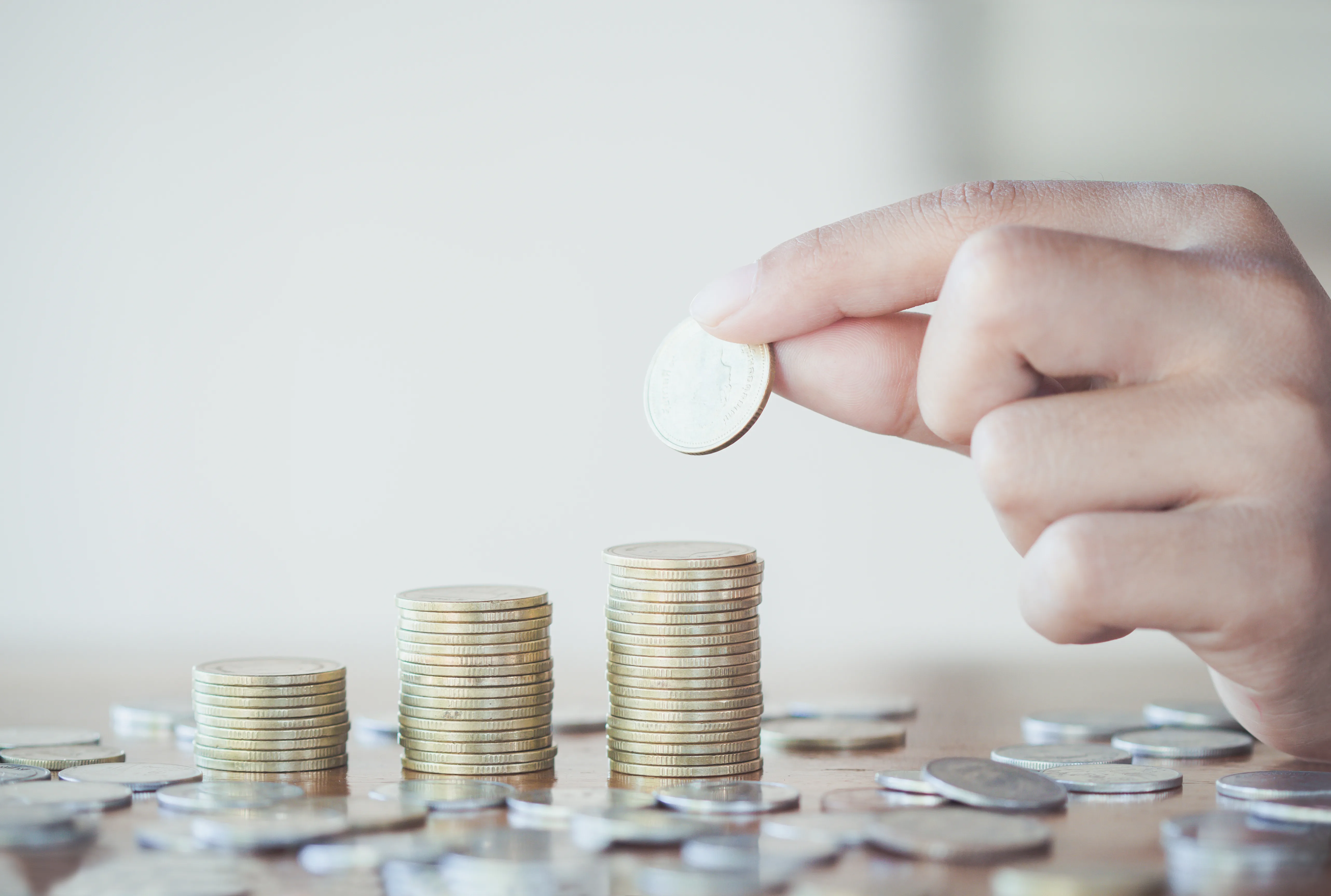 外國技術人力薪資門檻全面調高 產業類3.5萬元家庭看護2.6萬元