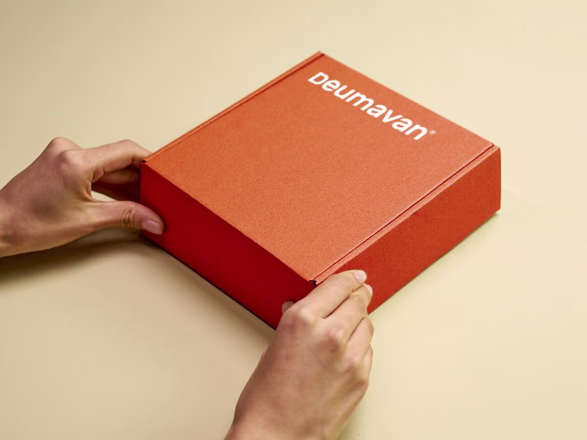 Produkmusterbox von Deumavan-Produkten