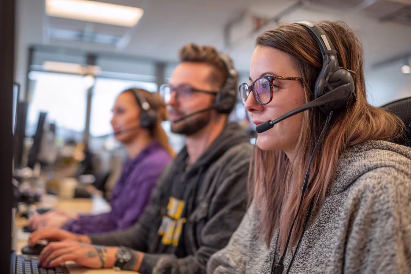 IT service desk team handling incident management calls