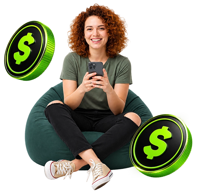 Mulher sorrindo sentada em um pufe, usando o celular, com moedas de dinheiro flutuando ao redor
