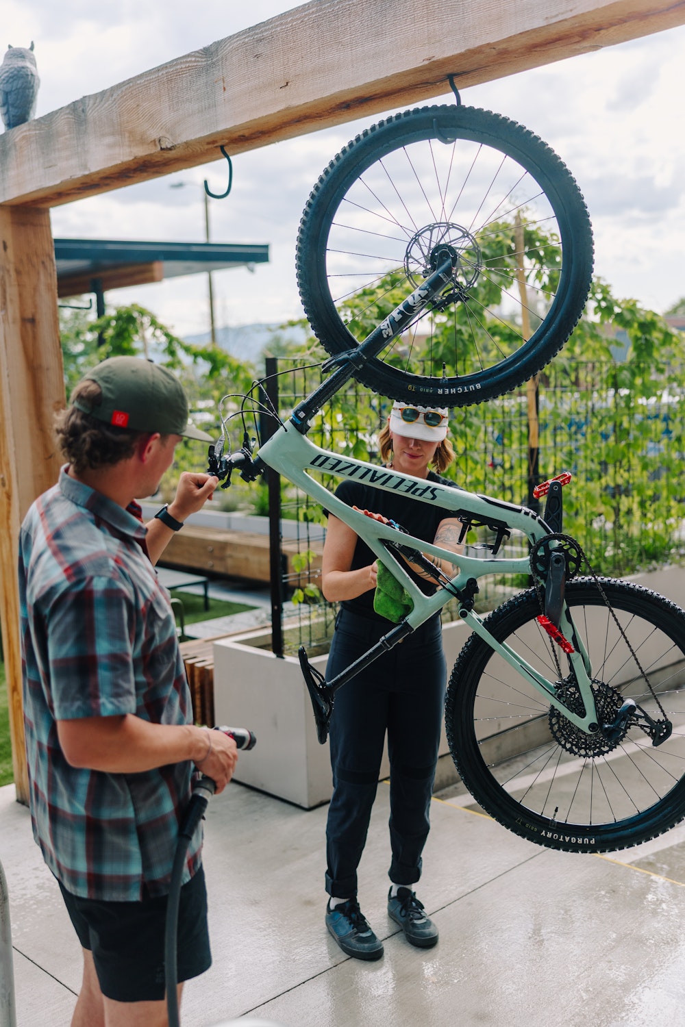 best place to stay for mountain biking in missoula gravity haus bike wash station
