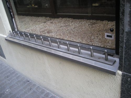 FA029 Raised loafer rail