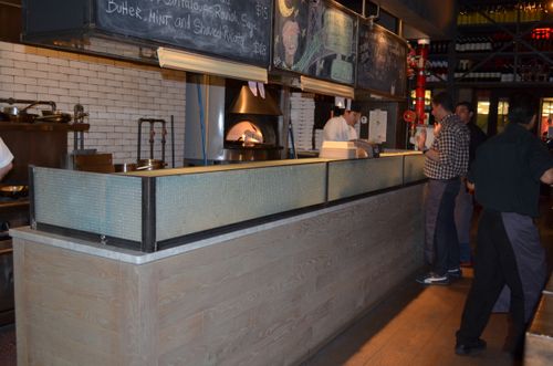 F038 Counter partition with textured translucent panels