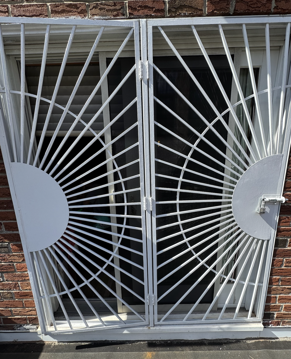 DG169 Double swing mirror image sunshine design patio gate