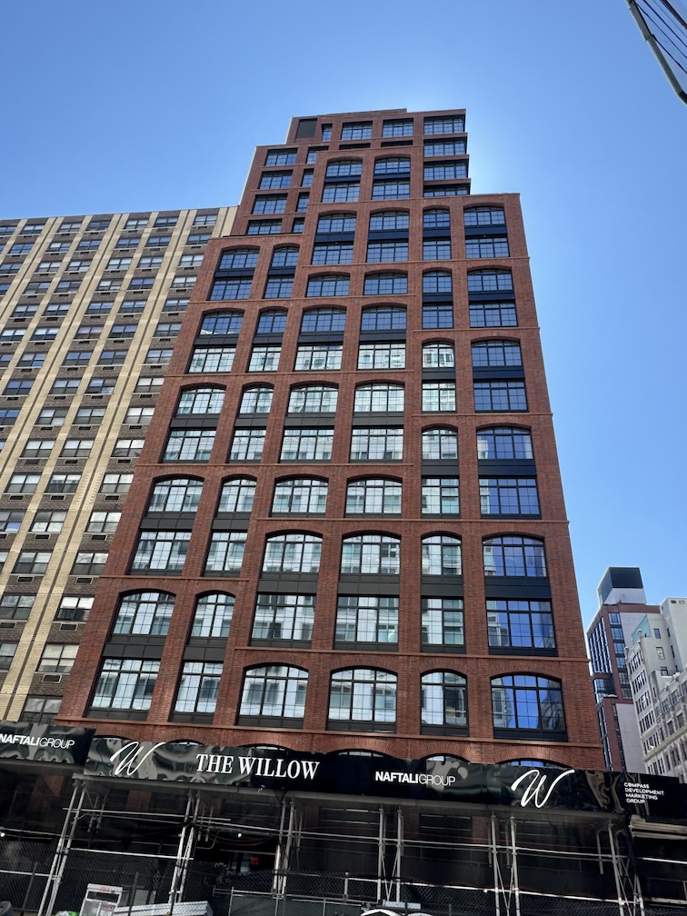 The Willow - 201 East 23rd Street