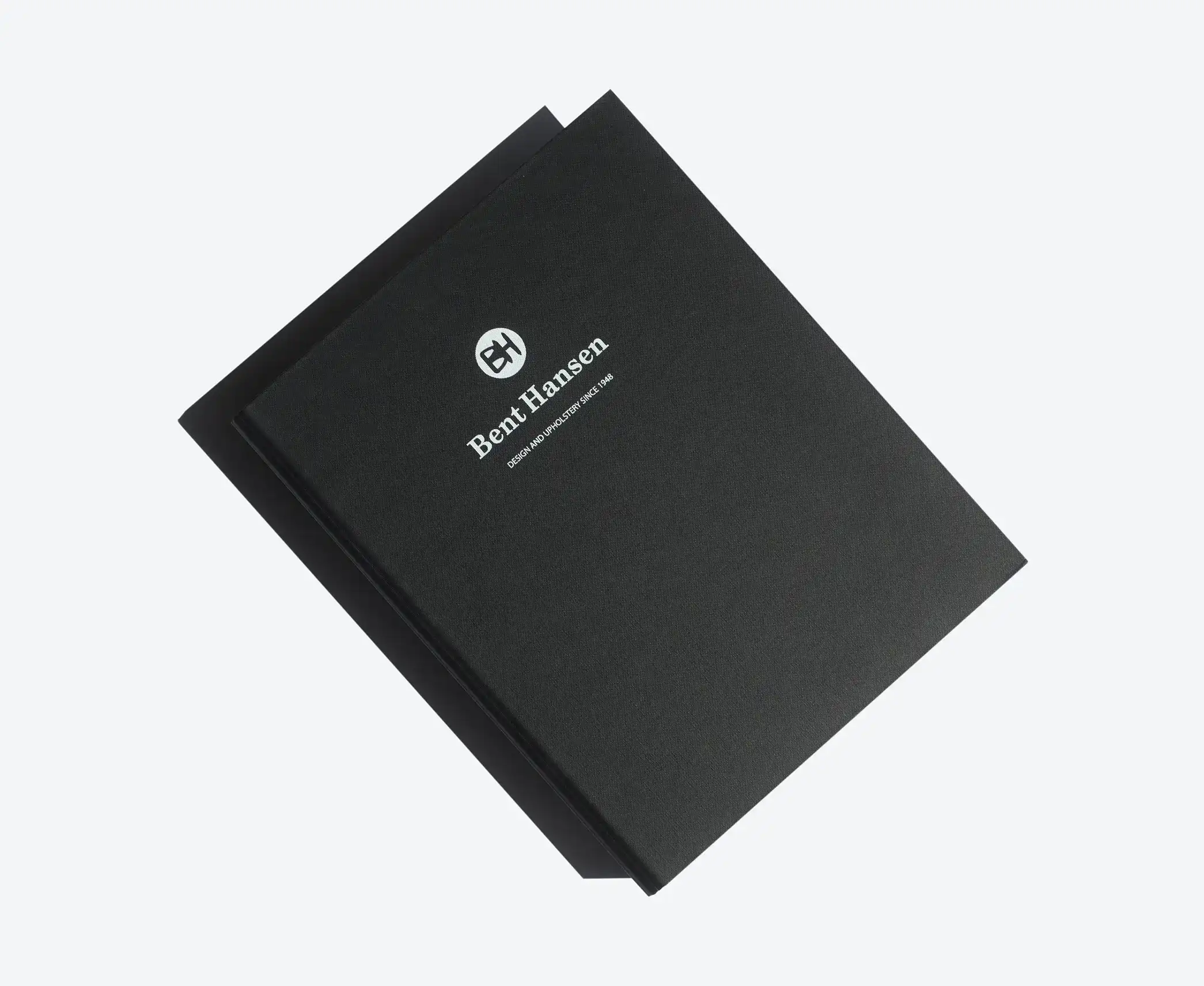 Custom black ring binder box by Bigso featuring Bent Hansen logo, premium eco-friendly packaging for brand presentations and document storage.