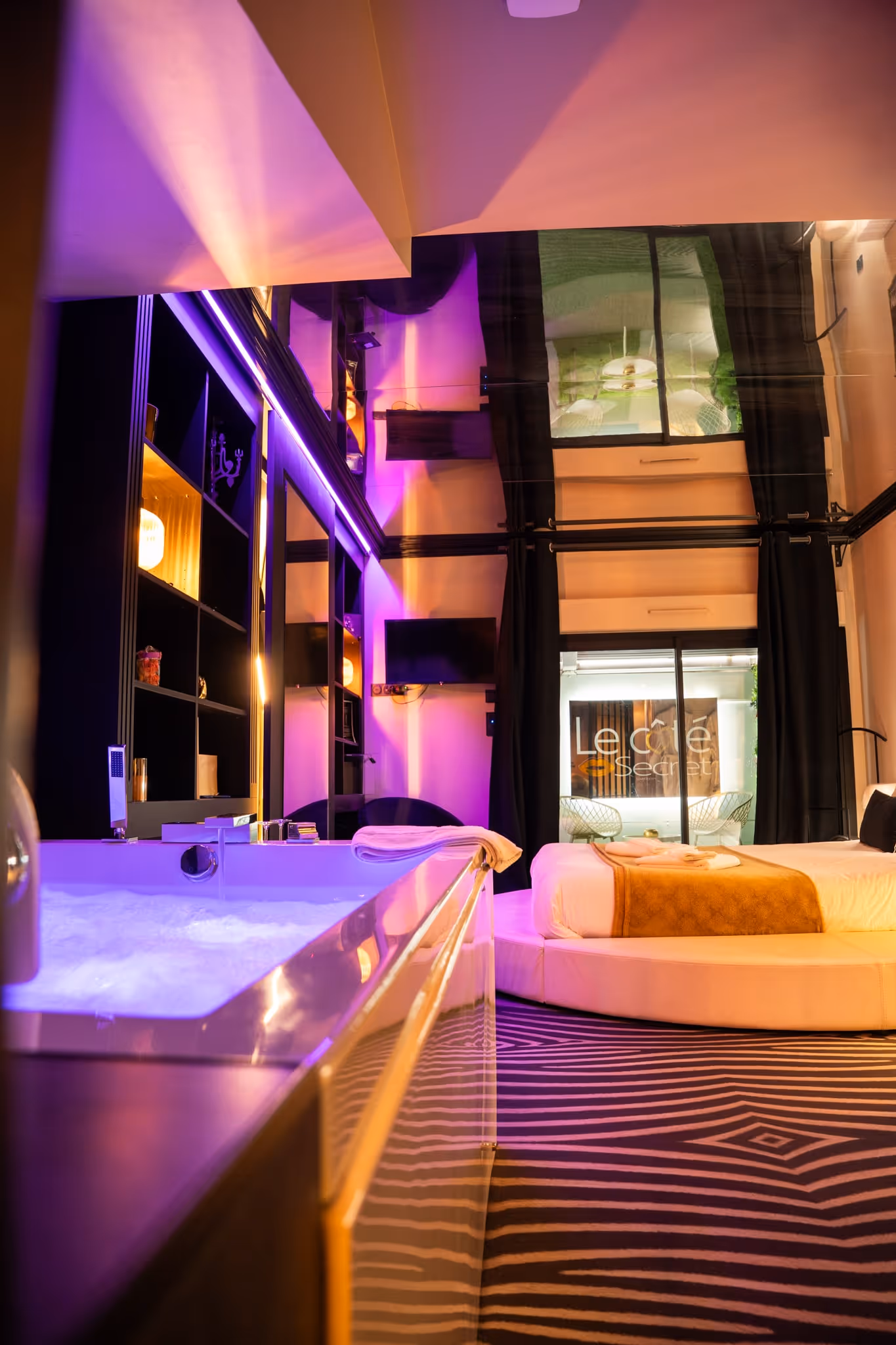 Photographie loveroom airbnb