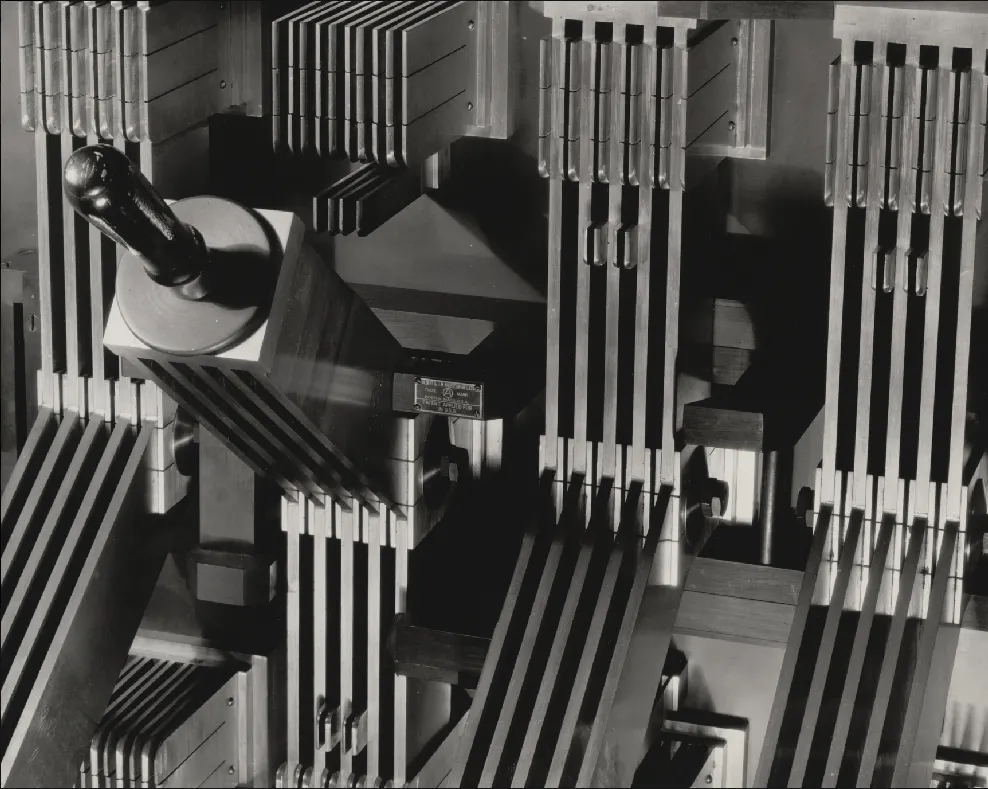 Ralph Steiner, Power Switches