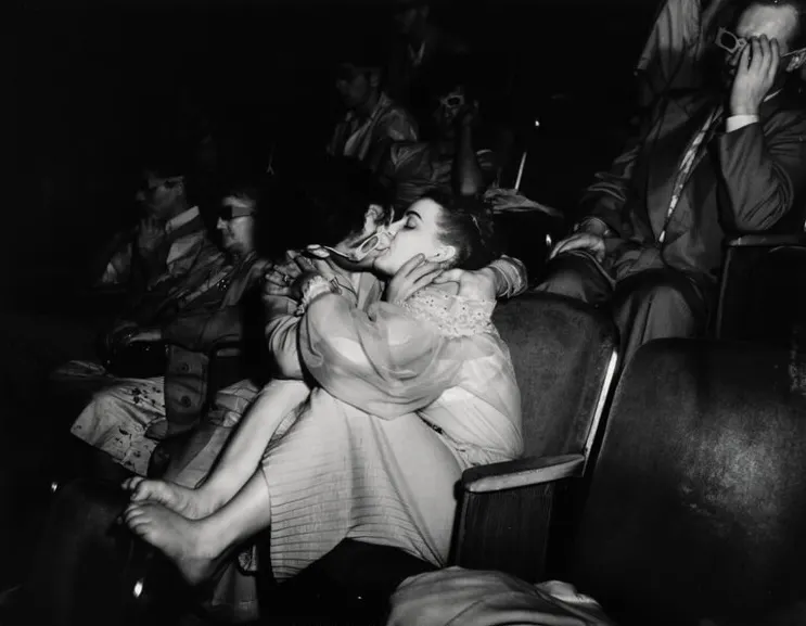 Lovers at the Palace Theatre, circa 1945