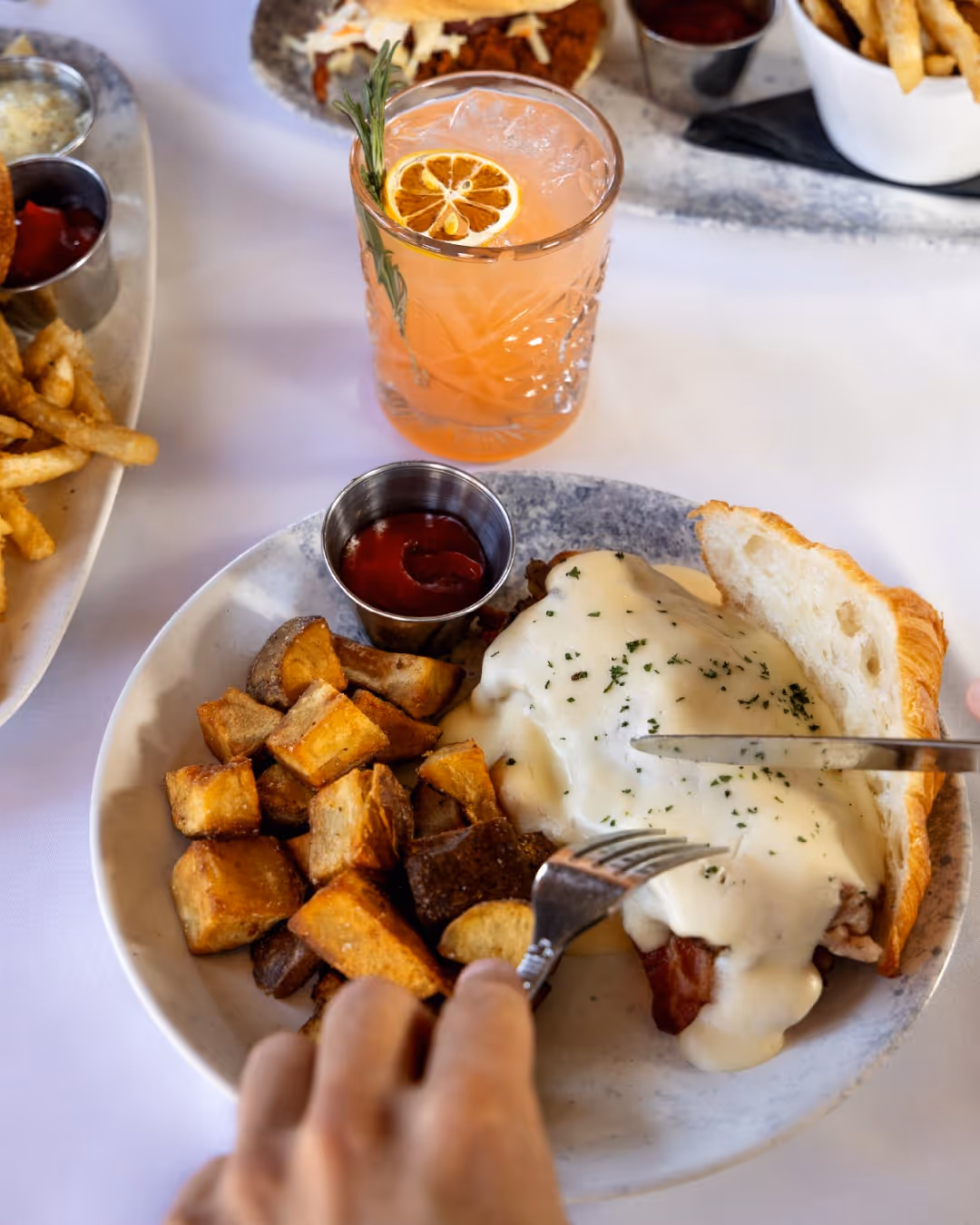 Brunch is served — daily until 3:00 pm. Whether you're craving eggs benny, French toast, or a mountain-sized breakfast, we've got all your favourites.

Don’t miss the croissant sandwich: shaved prime rib, crispy bacon, mornay sauce, beef jus, and a side of golden home fries.

#BrunchInBanff #TheMapleLeafBanff #BanffEats #MountainBrunch #BanffBrunch #DailyBrunch