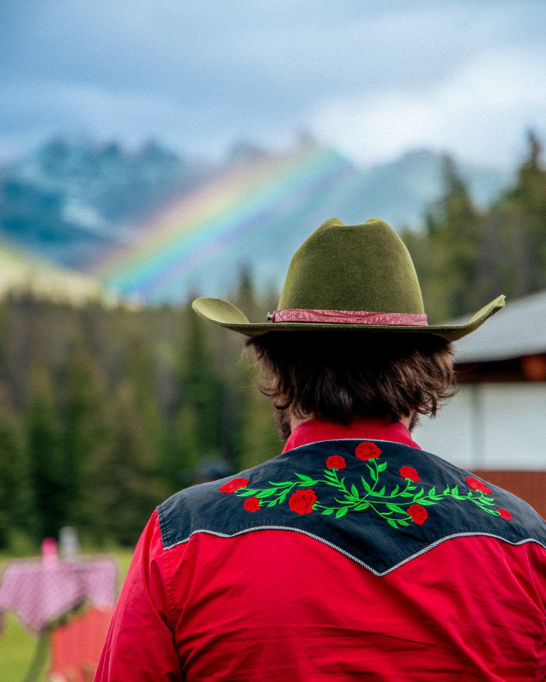 🤠 Happy Stampede, y’all!

If the Calgary crowds have you dreaming of wide open spaces, saddle up and head to Banff Park Ranch. We’re serving up that same western spirit, just with a mountain view. 🌄

Join us for our Western BBQ & Barn Dance on select Fridays and Sundays, where the boots still stomp, the Alberta beef is sizzling, and the good times keep rolling.

🎟 Tickets are still available for our next event on Sunday, July 6th — don’t miss it!

Link in bio to book.

#BanffParkRanch #WesternBBQ #BarnDance #CalgaryStampede #BanffEvents #LiveCountryMusic #BanffNightlife #CanadianRockies #AlbertaWestern #FamilyFriendlyBanff