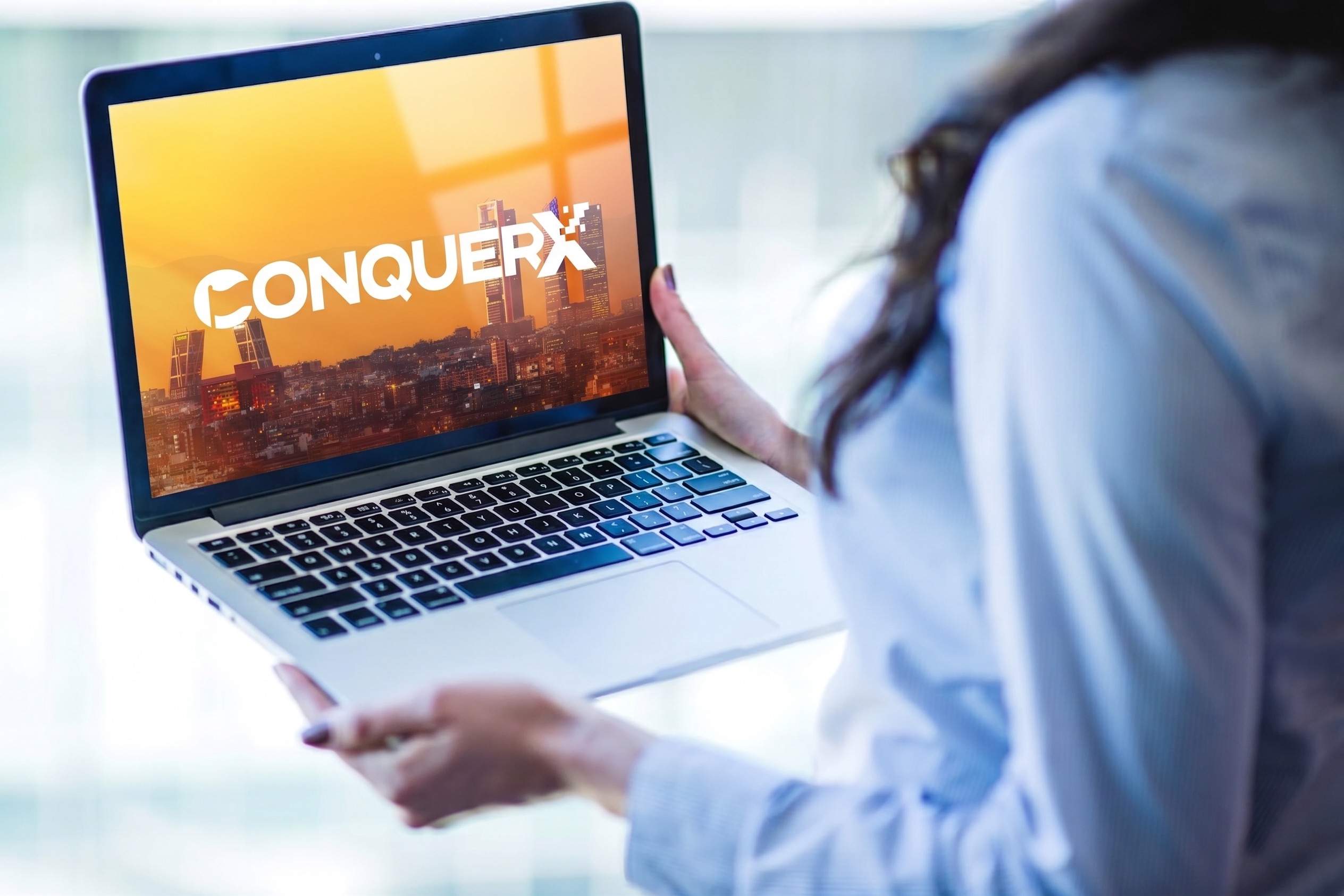 Estamos emocionados de anunciar el lanzamiento de nuestra renovada web corporativa