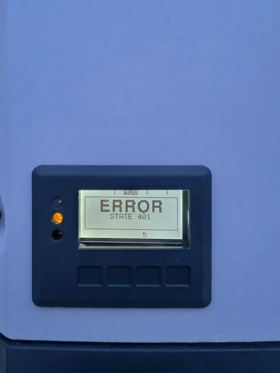 Invertterin näyttö: ERROR, STATE 401