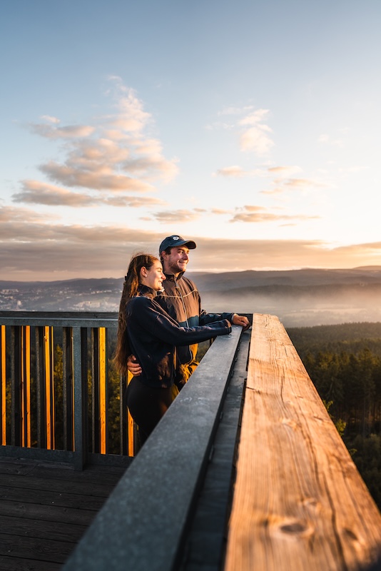 turisté na vyhlídce